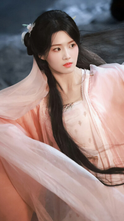 入青云 明意 卢昱晓