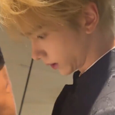 爱过也哭过笑过痛过之后只剩再见