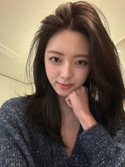 申有娜
