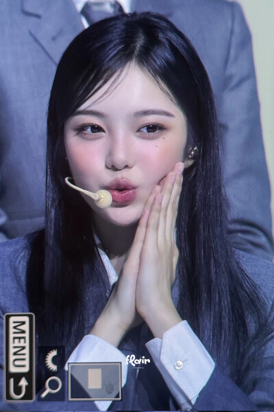郑伊安