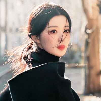 人与人之间 有一座眼泪连成的桥