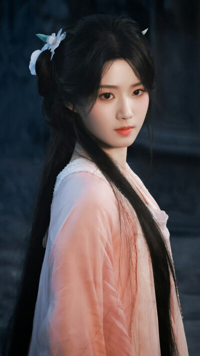 入青云 明意 卢昱晓