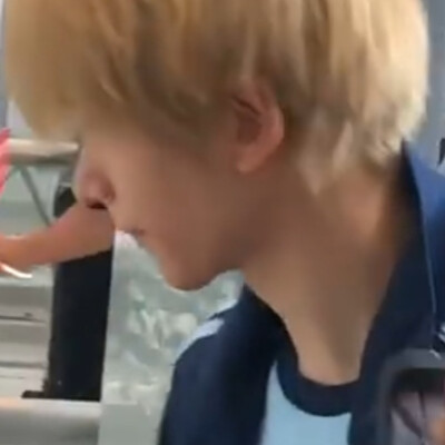 爱过也哭过笑过痛过之后只剩再见