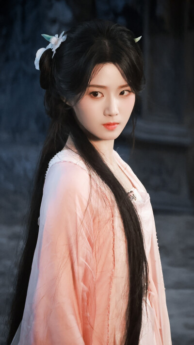 入青云 明意 卢昱晓