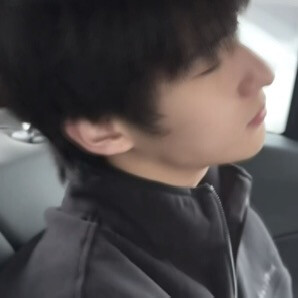 还记得小时候跟你一起鸟鸟的男生吗