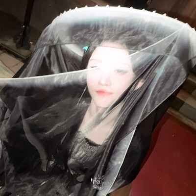 鞠婧祎