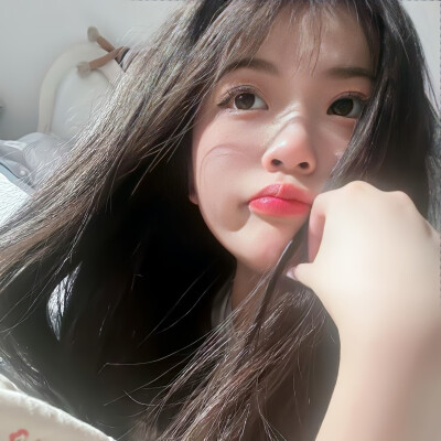 [氛围感女头]
“相思相见知何日，此时此夜难为情”