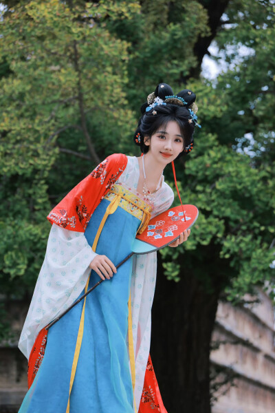王影璐