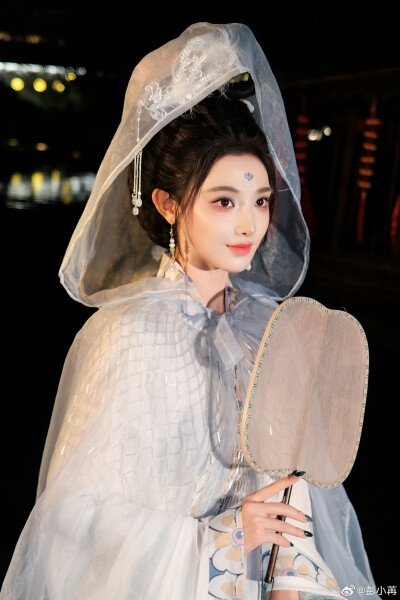 彭小苒