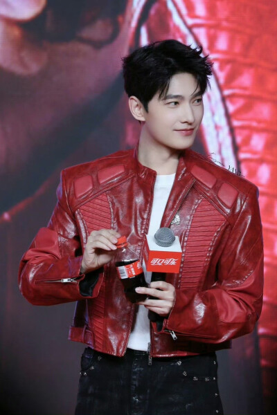 杨洋