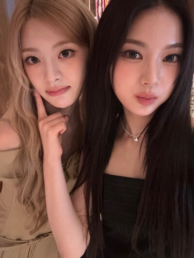 STAYC ISA李彩煐 尹势银