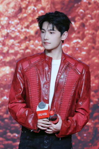 杨洋