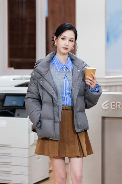 陈都灵