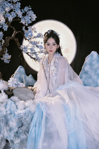娜扎