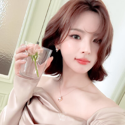 杨超越