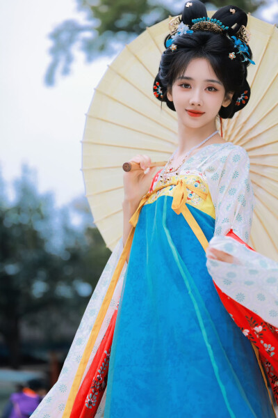 王影璐