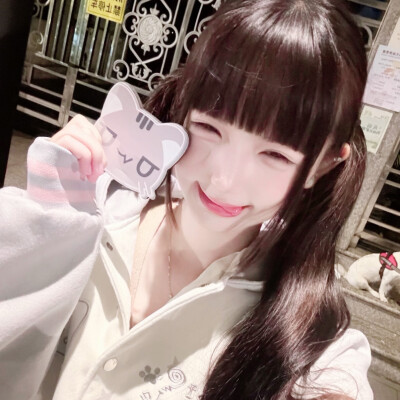 女头
二传头像注明出处