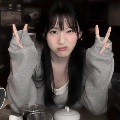 子供っぽい、你也想靠近吧….. Lourd au cœur