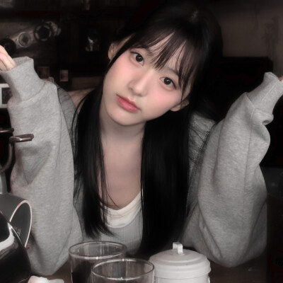 子供っぽい、你也想靠近吧….. Lourd au cœur