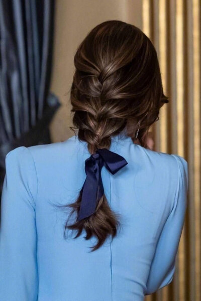 BY爱喝可乐的古娜小姐