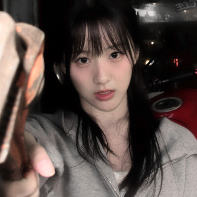 子供っぽい、你也想靠近吧….. Lourd au cœur