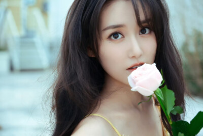 蒋依依