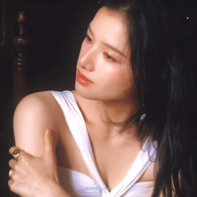 张婧仪