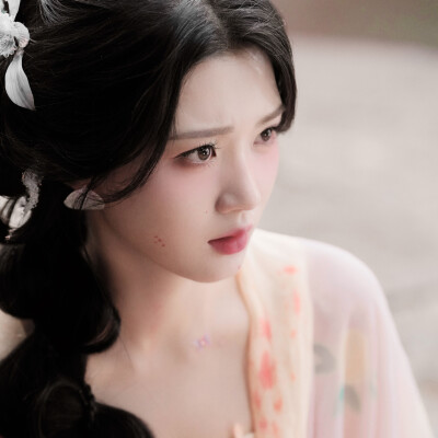 卢昱晓微调可二改 注明陈文嘉