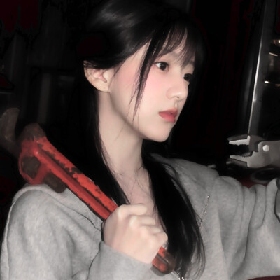 子供っぽい、你也想靠近吧….. Lourd au cœur