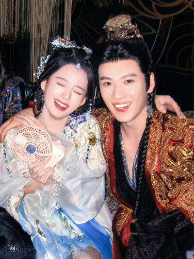 BY爱喝可乐的古娜小姐 一笑随歌