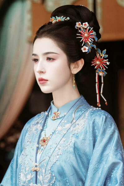 锦月令 凤作人