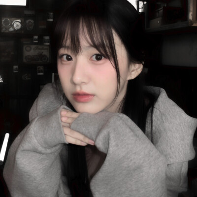 子供っぽい、你也想靠近吧….. Lourd au cœur