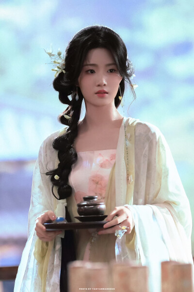 入青云｜明意
cr：讨厌茫裹