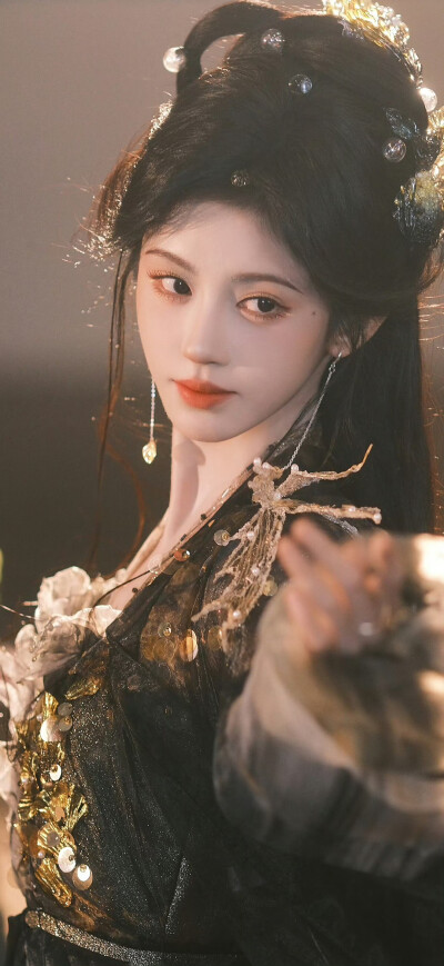 鞠婧祎