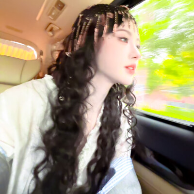 鞠婧祎