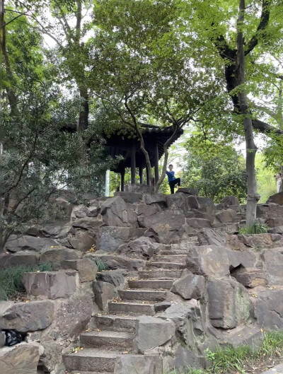 九十年代初在里面读初中