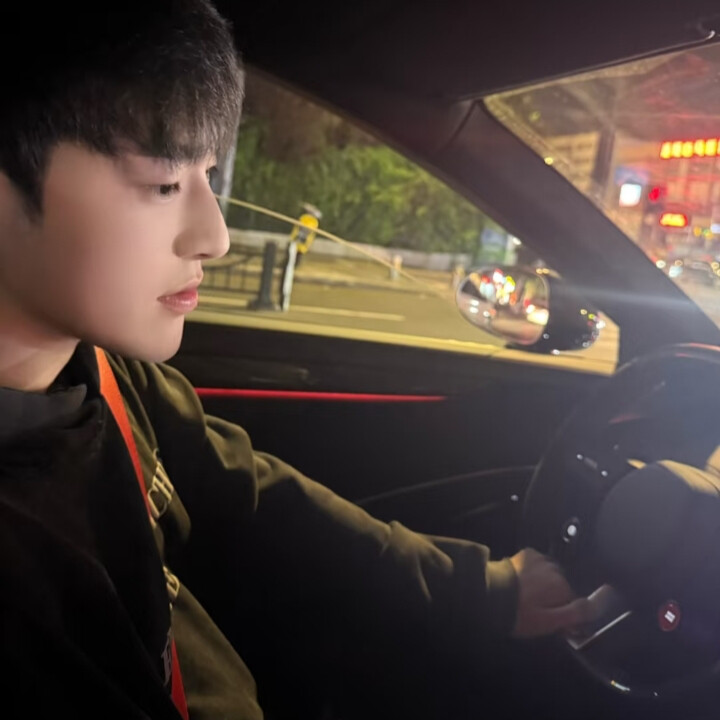 人与人之间是一场仓促的骤雨 很久以后还是划在玻璃上的雨痕