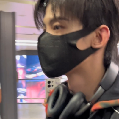 怎么变潮了