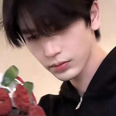 有点糊但是上头挺帅的感觉嗯