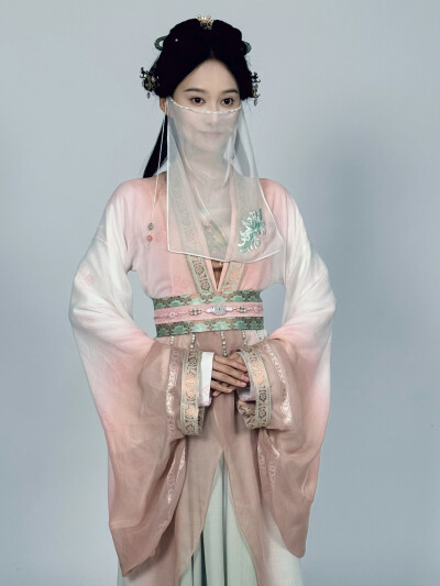 一笑随歌