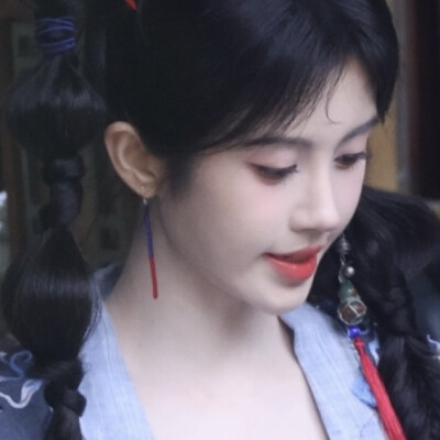 鞠婧祎