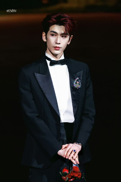 cr.ZENITH丨天穹·张凌赫