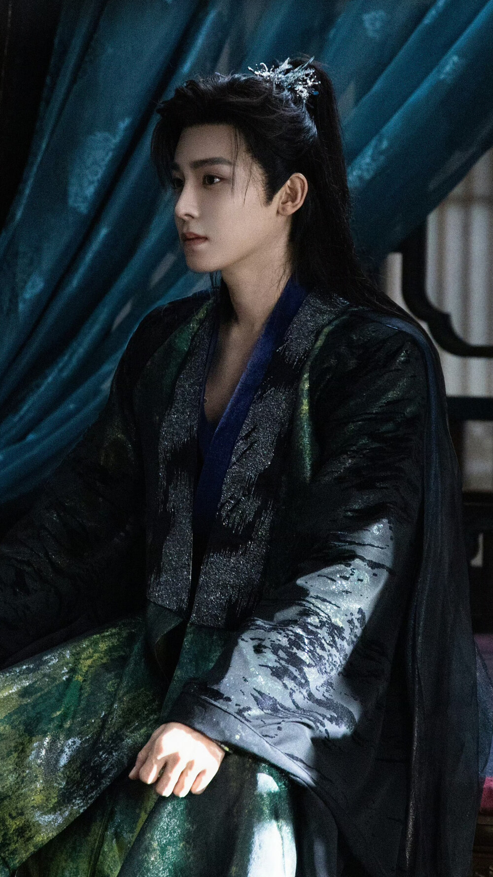 入青云 纪伯宰 侯明昊