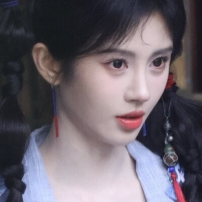 鞠婧祎