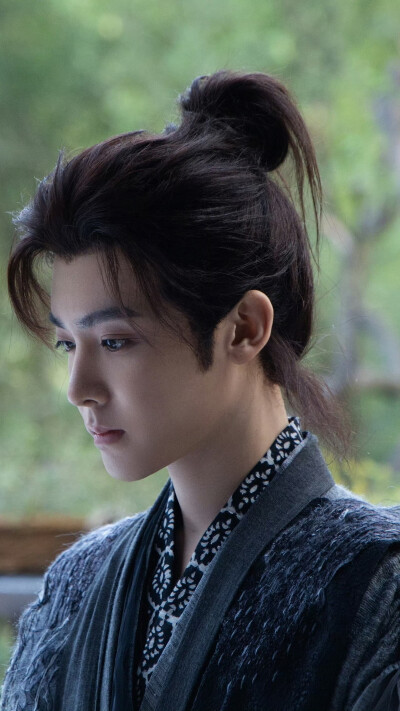 入青云 纪伯宰 侯明昊