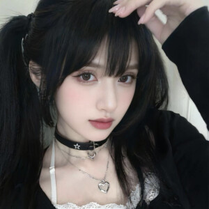 严美娜