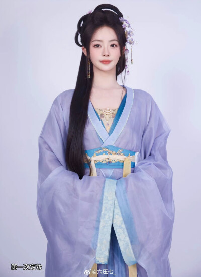 一笑随歌
