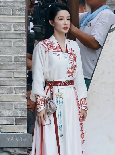 一笑随歌