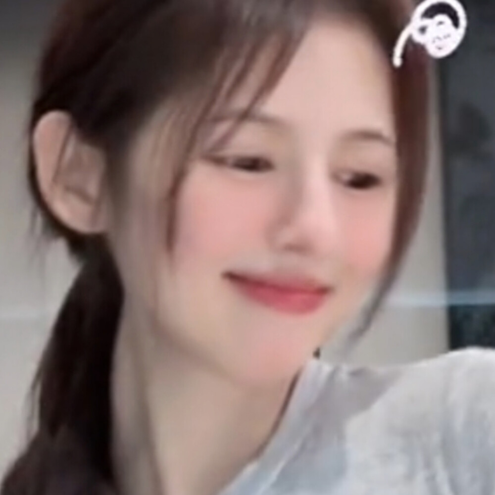 请你再靠近我一点点