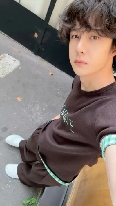 王一博